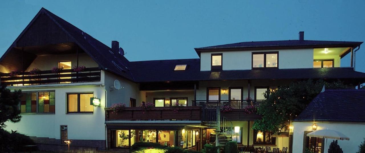 Pension Zum Golfstuebchen Echternacherbruck Extérieur photo